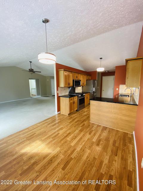 2750 Silver Tree Ct, Howell, MI 48843 photo 5
