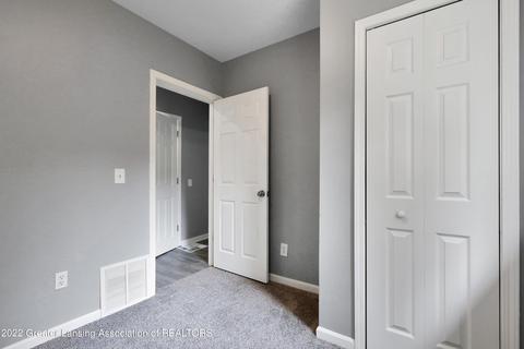 2108 Lyons Ave, Lansing, MI 48910 photo 13