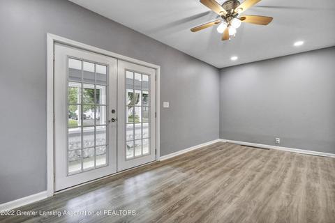 2108 Lyons Ave, Lansing, MI 48910 photo 4