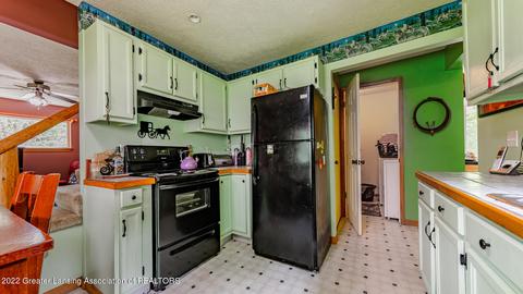 1020 E Beard Rd, Perry, MI 48872 photo 9