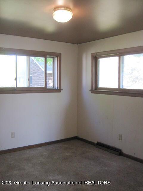 1317 E Willoughby Rd, Lansing, MI 48911 photo 13