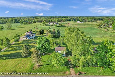 10825 W Herbison Rd, Eagle, MI 48822 photo 2