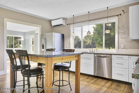 10825 W Herbison Rd, Eagle, MI 48822 photo 8