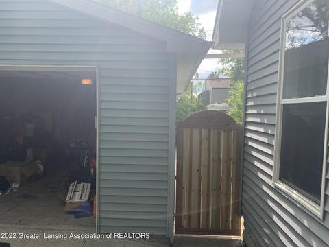 3221 Sheffer Ave, Lansing, MI 48906 photo 5