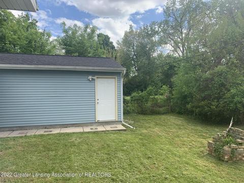 3221 Sheffer Ave, Lansing, MI 48906 photo 8