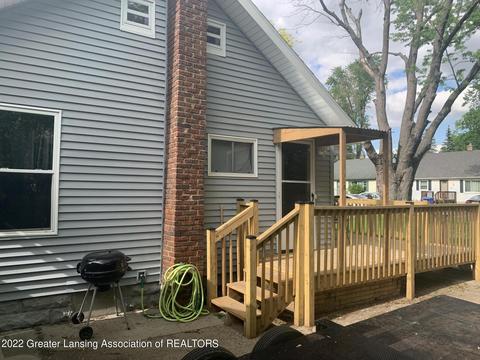 3221 Sheffer Ave, Lansing, MI 48906 photo 2