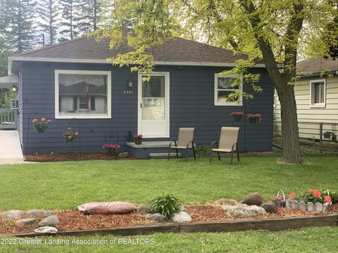 3227 Sheffer Ave, Lansing, MI 48906 photo 1