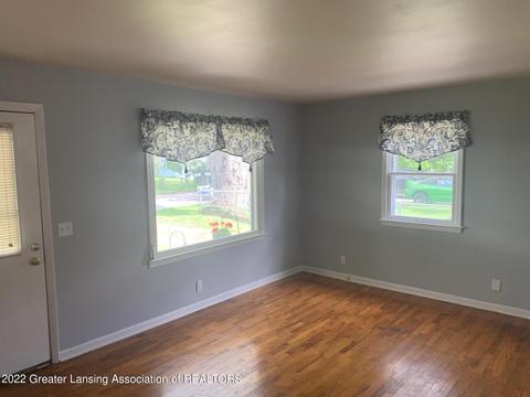 3227 Sheffer Ave, Lansing, MI 48906 photo 8