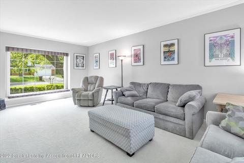 2134 Butternut Dr, Okemos, MI 48864 photo 5