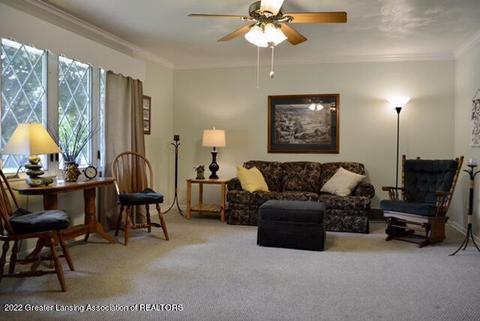 3560 Twilight Ln, Lansing, MI 48906 photo 9