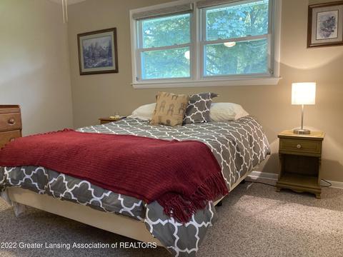 3560 Twilight Ln, Lansing, MI 48906 photo 14