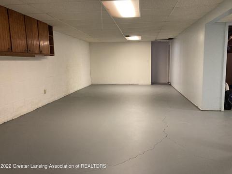 3560 Twilight Ln, Lansing, MI 48906 photo 32