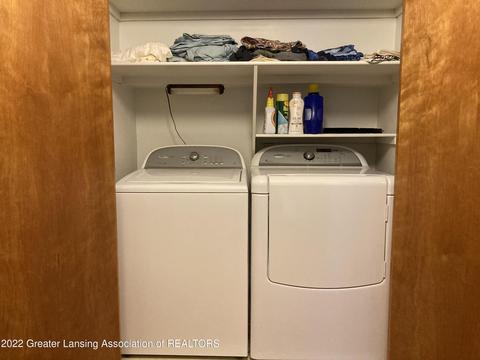 3560 Twilight Ln, Lansing, MI 48906 photo 13