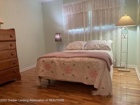 3560 Twilight Ln, Lansing, MI 48906 photo 17