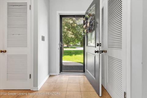 4248 Barton Rd, Lansing, MI 48917 photo 6