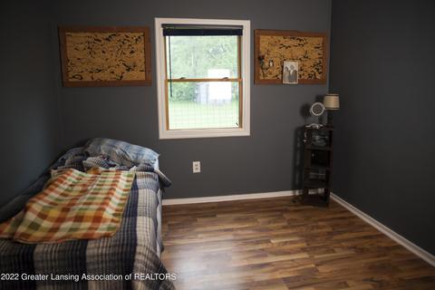 304 Pine St, Dimondale, MI 48821 photo 12