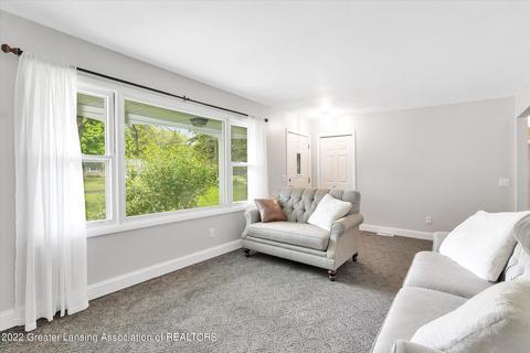 9810 Coleman Rd, Haslett, MI 48840 photo 11