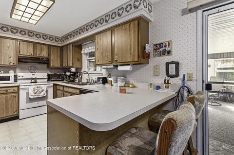2191 Dean Ave, Holt, MI 48842 photo 10