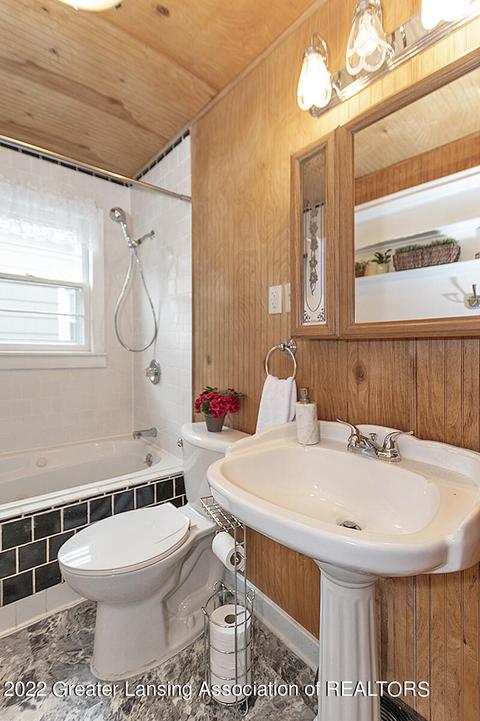 4733 Starr Ave, Lansing, MI 48910 photo 10