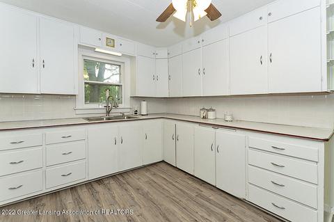 4733 Starr Ave, Lansing, MI 48910 photo 15