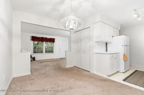 6343 Beechfield Dr, Lansing, MI 48911 photo 4