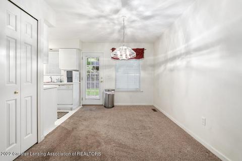 6343 Beechfield Dr, Lansing, MI 48911 photo 5