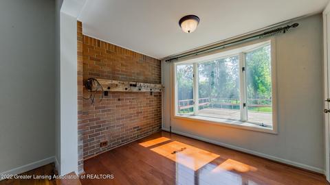 2323 E Libbie Dr, Lansing, MI 48917 photo 8