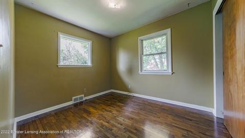 2323 E Libbie Dr, Lansing, MI 48917 photo 14