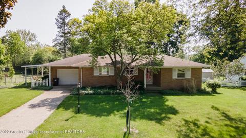 2323 E Libbie Dr, Lansing, MI 48917 photo 1