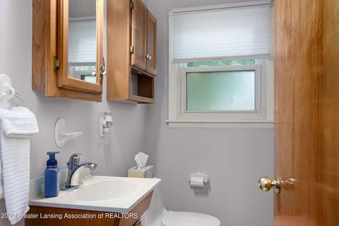 925 Fitting Ave, Lansing, MI 48917 photo 10