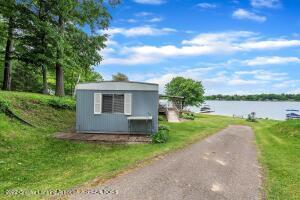 351 Dickerson Vw, Stanton, MI 48888 photo 29