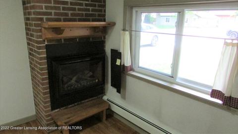 121 Rayner St, Mason, MI 48854 photo 10