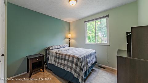 1832 Crest St, Haslett, MI 48840 photo 12
