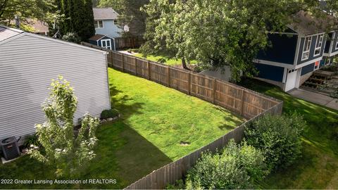 1832 Crest St, Haslett, MI 48840 photo 17