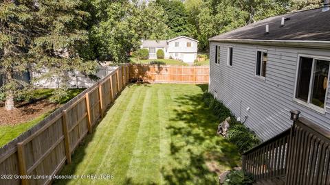 1832 Crest St, Haslett, MI 48840 photo 18
