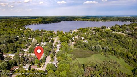 1832 Crest St, Haslett, MI 48840 photo 20