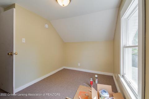 919 Clyde St, Lansing, MI 48915 photo 22