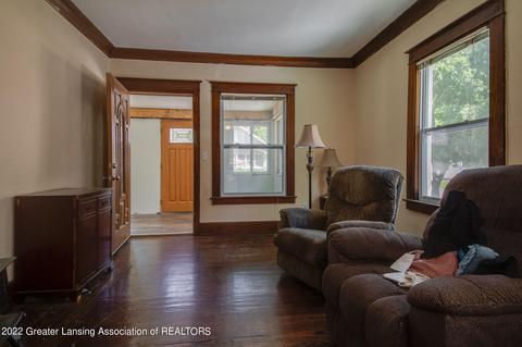 919 Clyde St, Lansing, MI 48915 photo 17