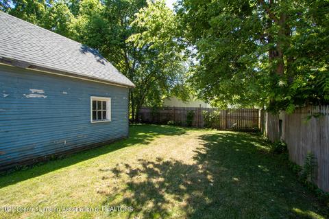 919 Clyde St, Lansing, MI 48915 photo 6