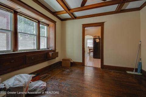 919 Clyde St, Lansing, MI 48915 photo 13