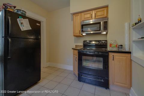 919 Clyde St, Lansing, MI 48915 photo 10