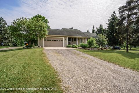 5370 Ann Dr, Bath, MI 48808 photo 2