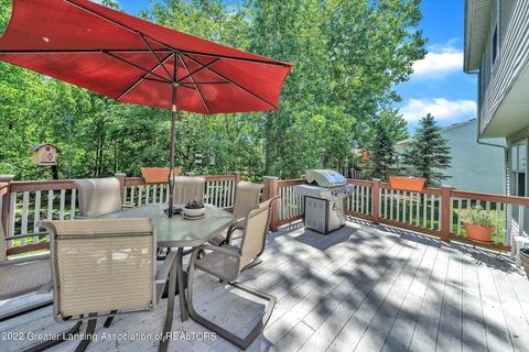 684 Hewitt St, Howell, MI 48843 photo 31