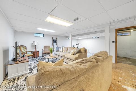2846 Memory Ln, Lansing, MI 48911 photo 22