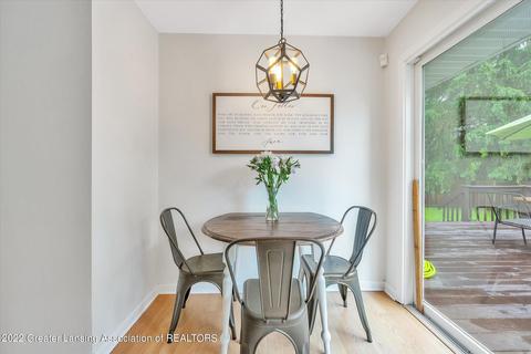 2846 Memory Ln, Lansing, MI 48911 photo 10