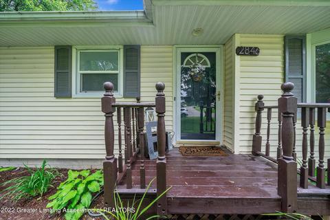 2846 Memory Ln, Lansing, MI 48911 photo 4