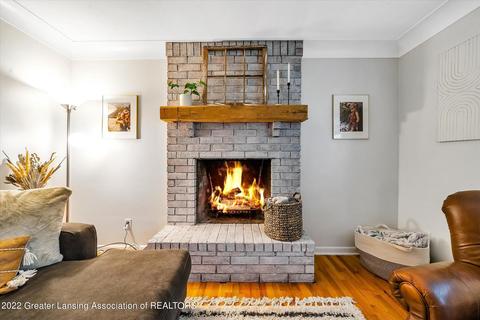 2846 Memory Ln, Lansing, MI 48911 photo 8