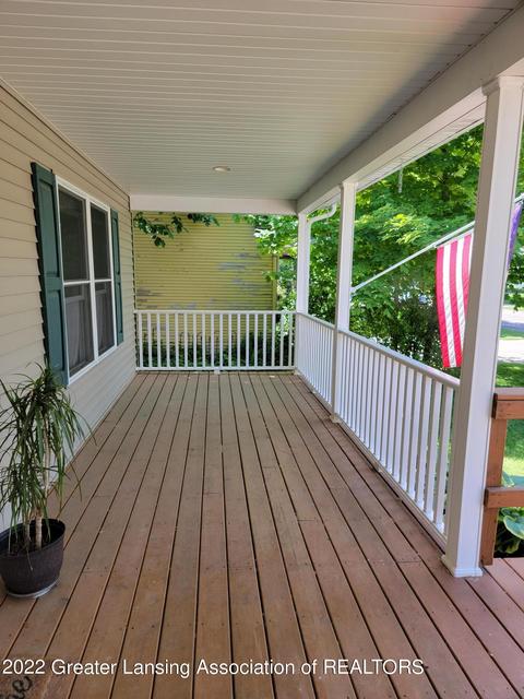 206 E Riverside St, Williamston, MI 48895 photo 4