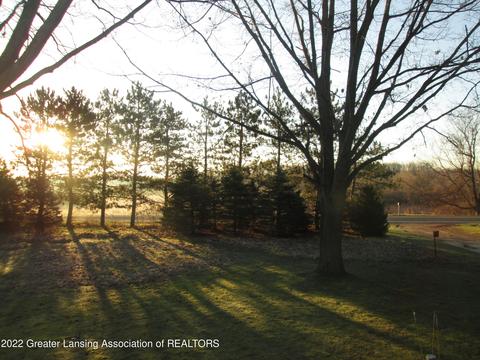 11830 Hunter Rd, Bath, MI 48808 photo 5