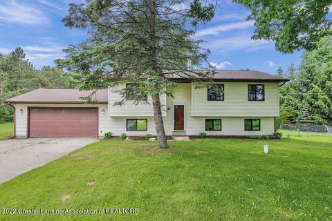 11830 Hunter Rd, Bath, MI 48808 photo 1